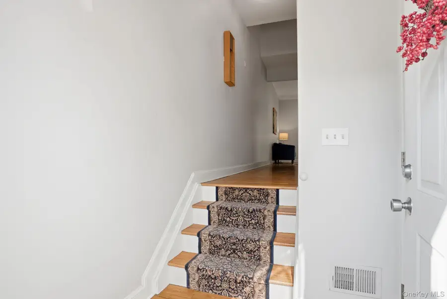 74 Village Green, Bardonia, NY 10954 - #3