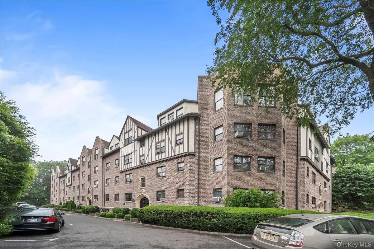 1440 Boston Post Road #8K, Larchmont, NY 10543 - #1