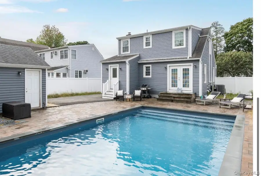 132 Webster Street, Merrick, NY 11566 - #3