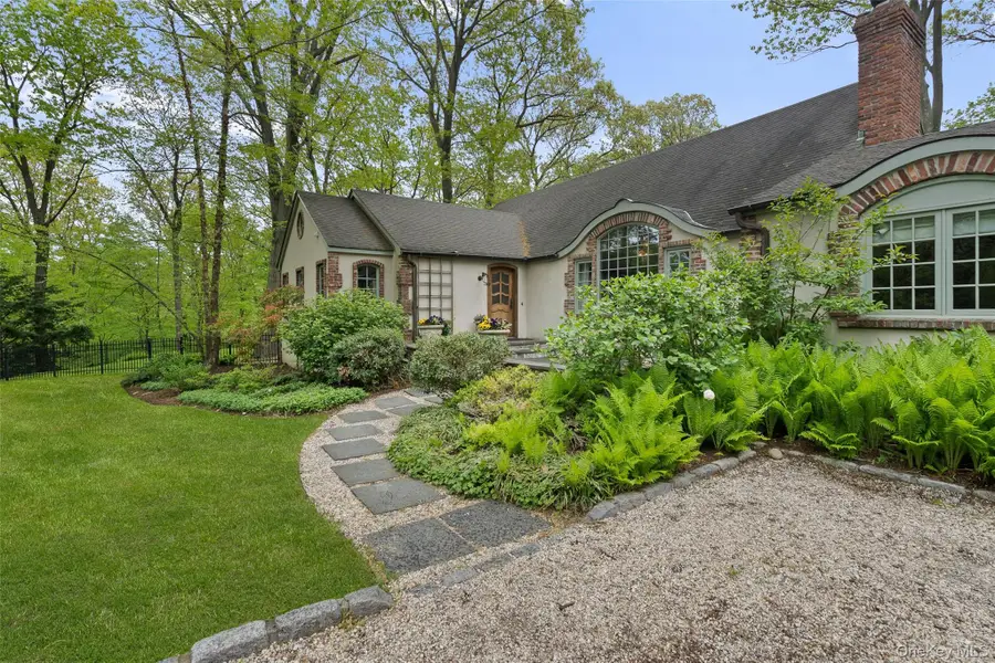 68 Flower Hill Road, Huntington, NY 11743 - #2