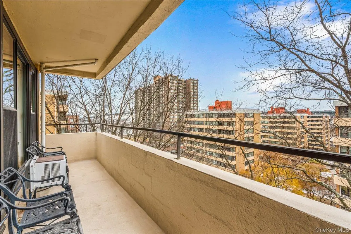 7-24 166th Street #8C, Beechhurst, NY 11357 - #1