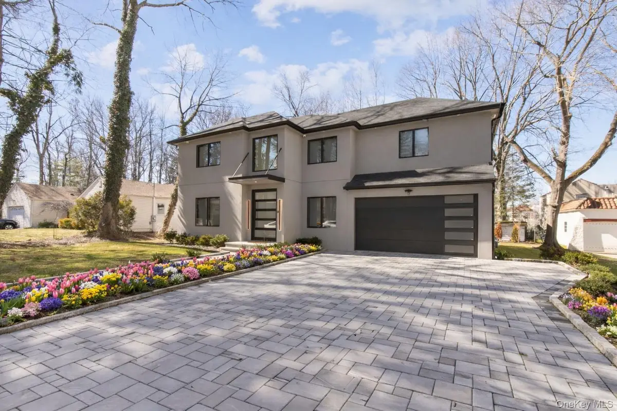 1 Bentley Road, Great Neck, NY 11023 - #1