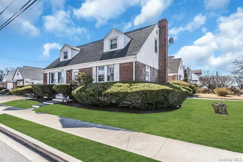 62 Ash Street, Valley Stream, NY 11580 - #2