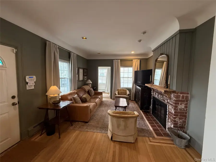 92 Grandview Avenue, White Plains, NY 10605 - #2