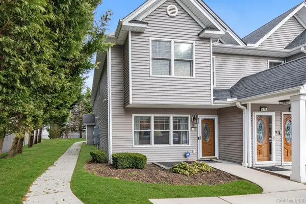 608 Carman Avenue #A13, Westbury, NY 11590