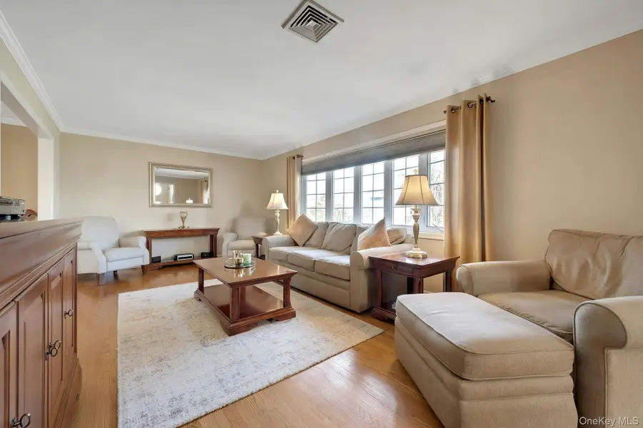 142 Bell Road, Scarsdale, NY 10583 - #3