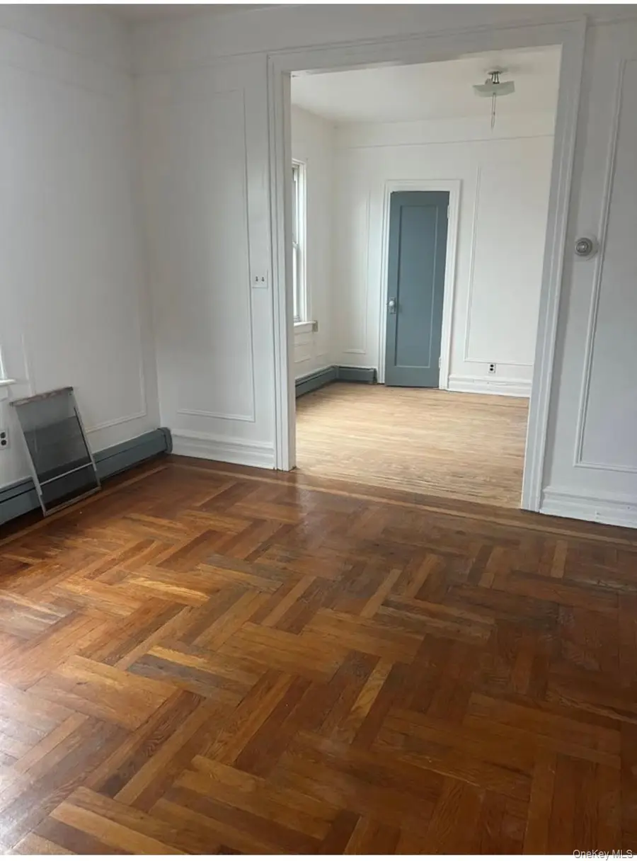 854 E 229th Street, Bronx, NY 10466 - #3