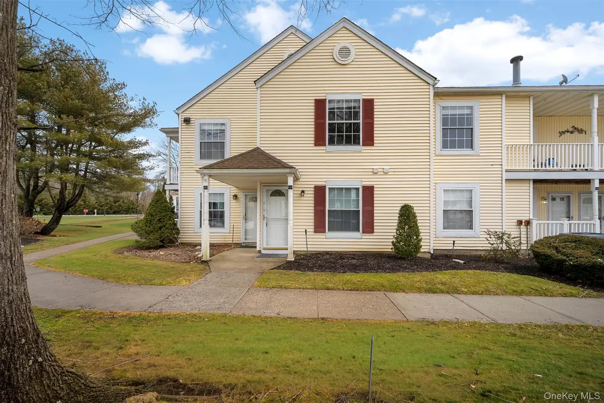 204 Fairview Circle, Middle Island, NY 11953 - #1