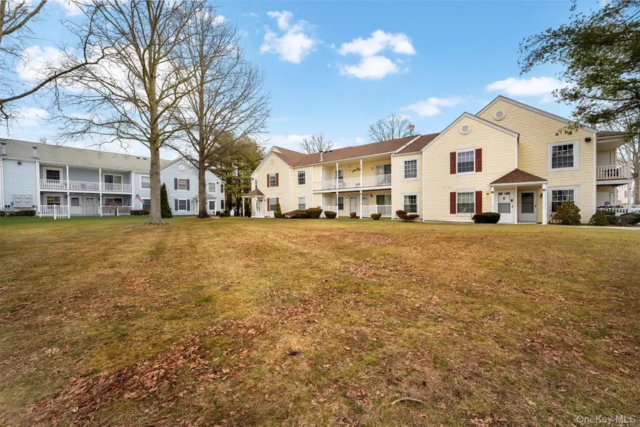 204 Fairview Circle, Middle Island, NY 11953 - #3