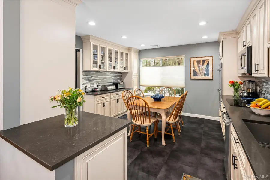 392 Heritage Hills #A, Somers, NY 10589 - #3