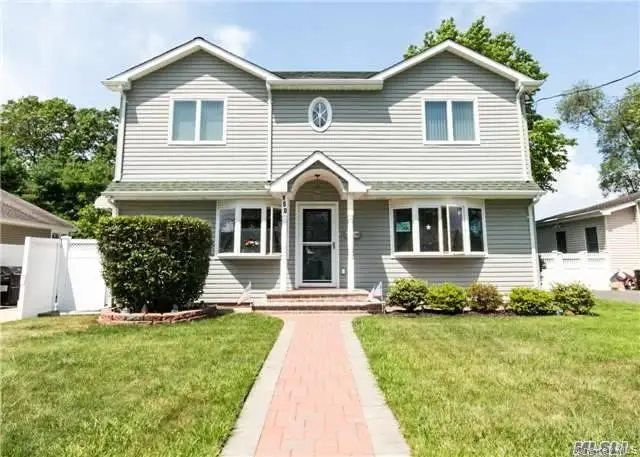 150 Park Lane, Massapequa, NY 11758 - #1