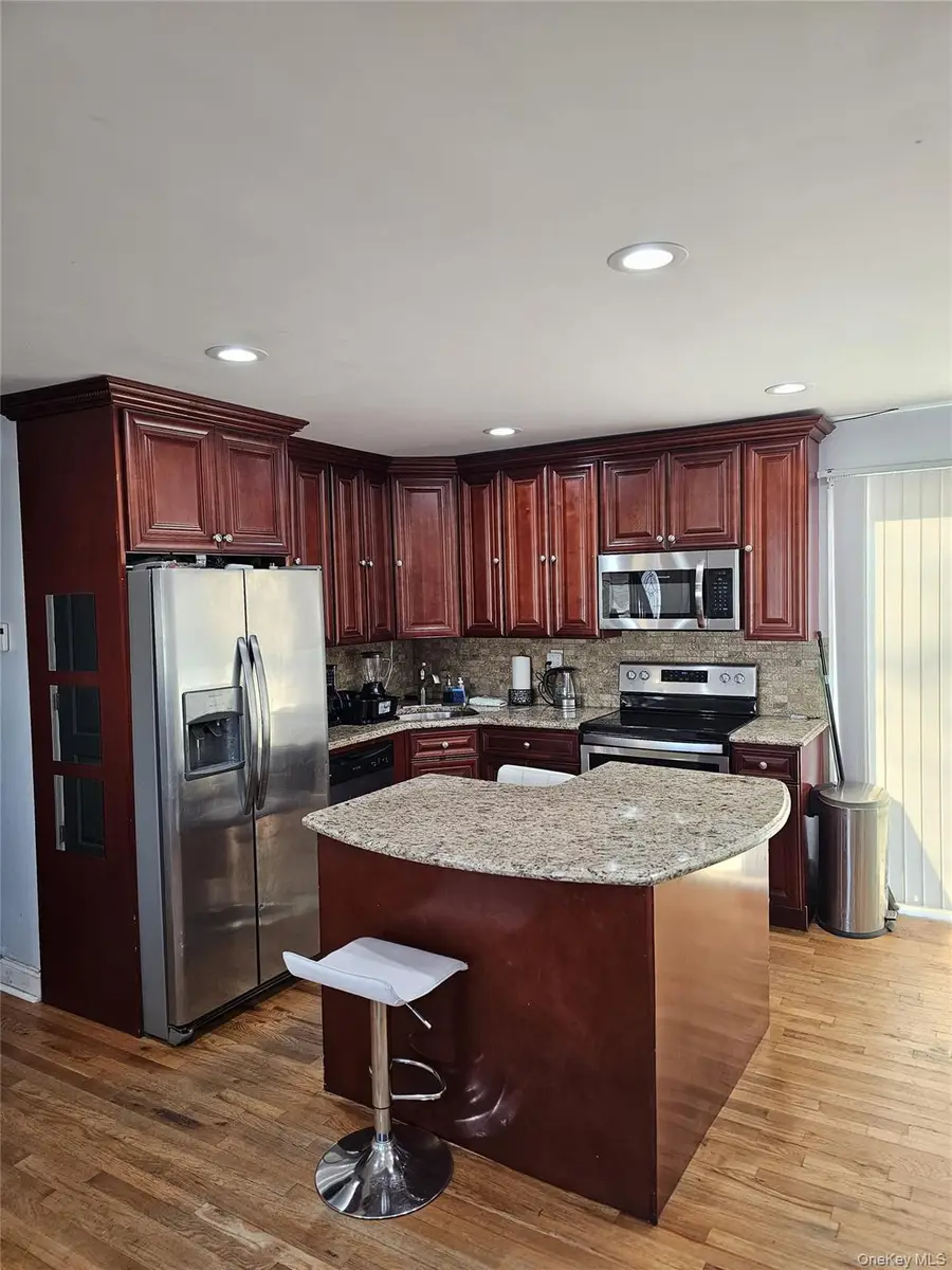 11 Jefferson Street, Copiague, NY 11726 - #3