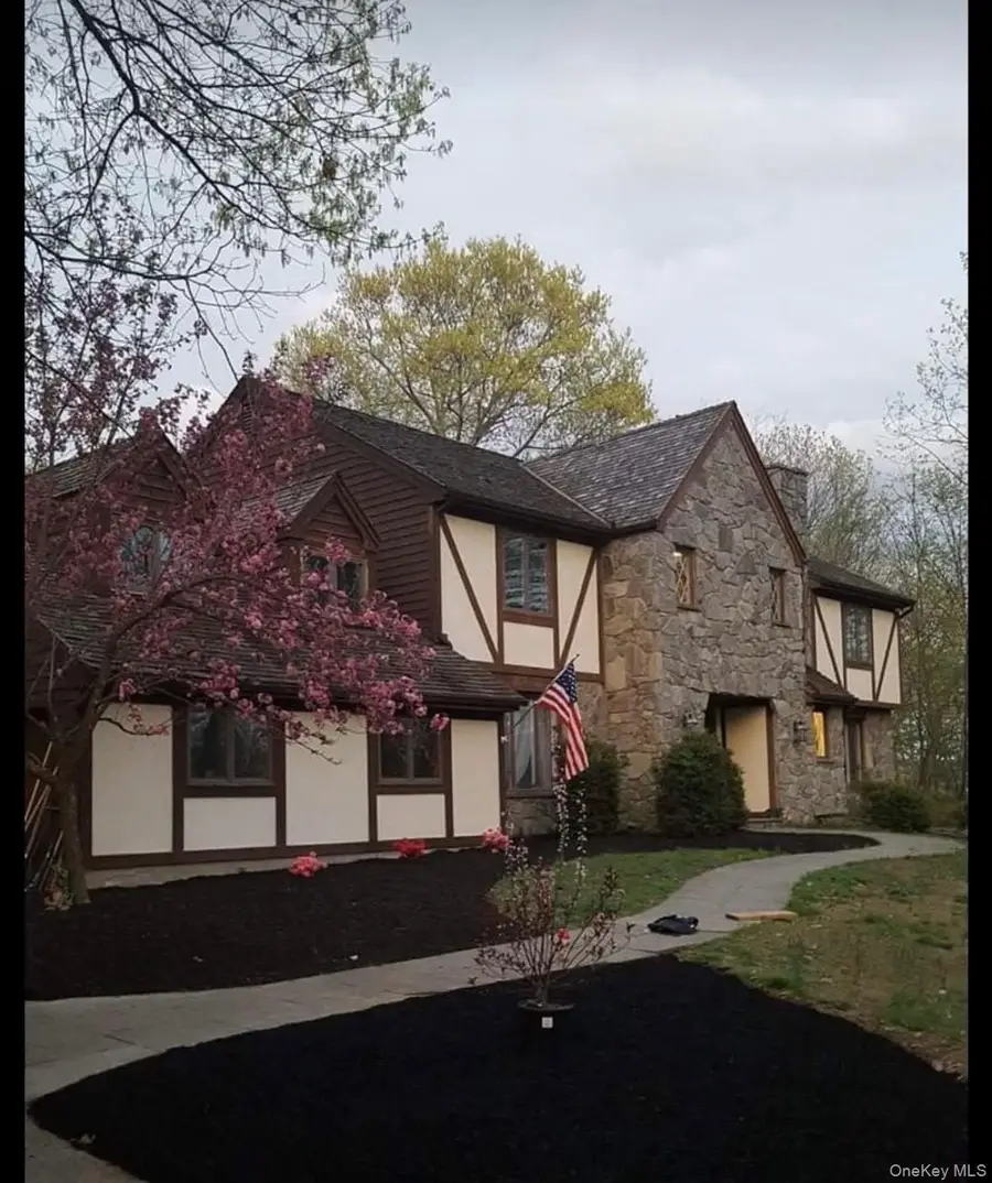 57 Innsbruck Boulevard, Hopewell Junction, NY 12533 - #3