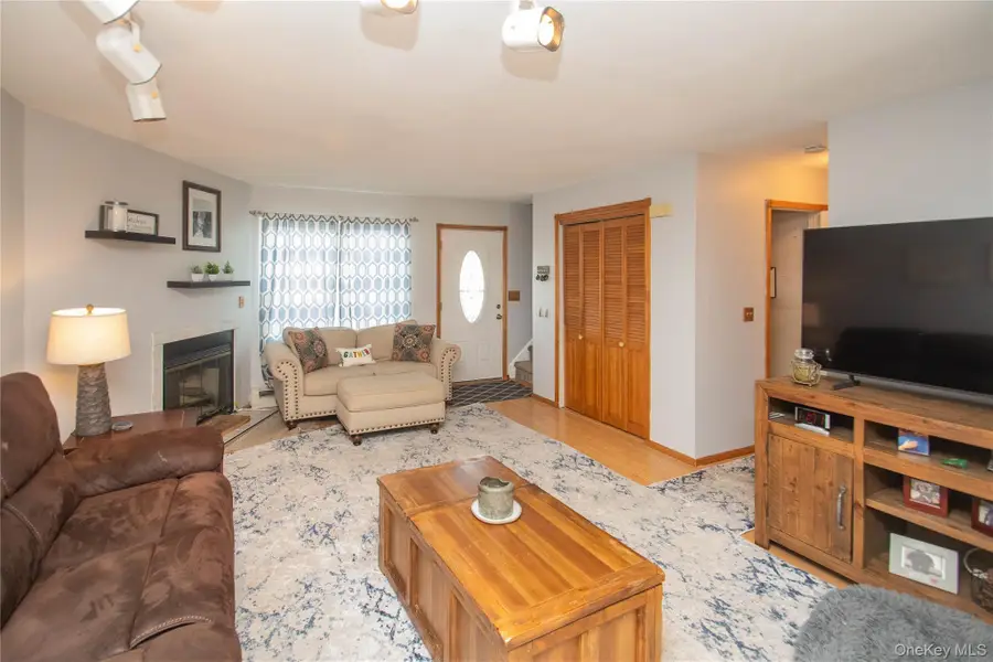 10 Franklin Place, Washingtonville, NY 10992 - #3