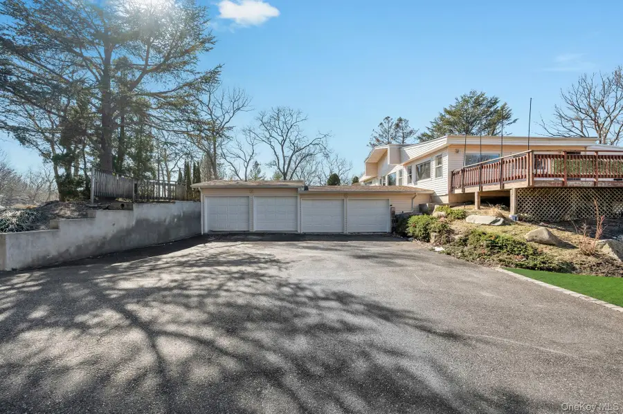 39 Sycamore Avenue, Farmingville, NY 11738 - #2