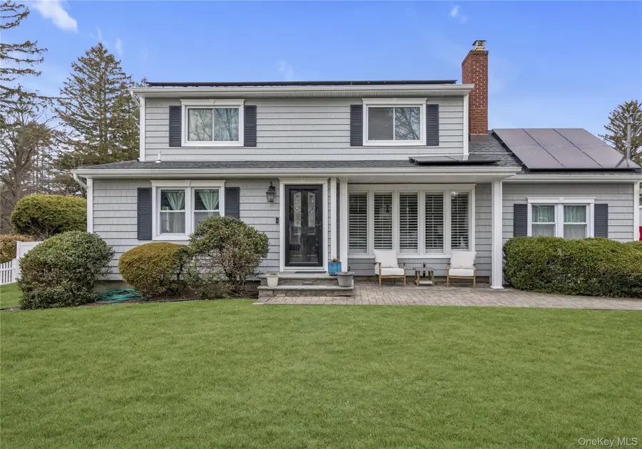 19 Alyssum Avenue, Dix Hills, NY 11743 - #2
