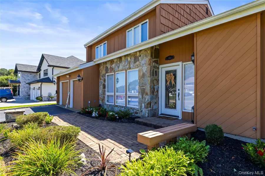 53 Timber Ridge Drive, Commack, NY 11725 - #2