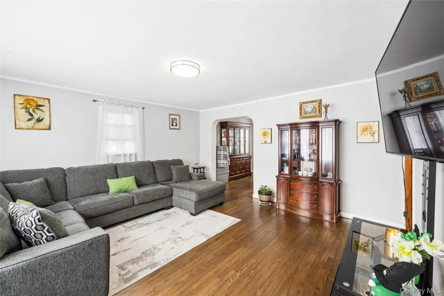 5 Wedgewood Drive, Coram, NY 11727 - #3