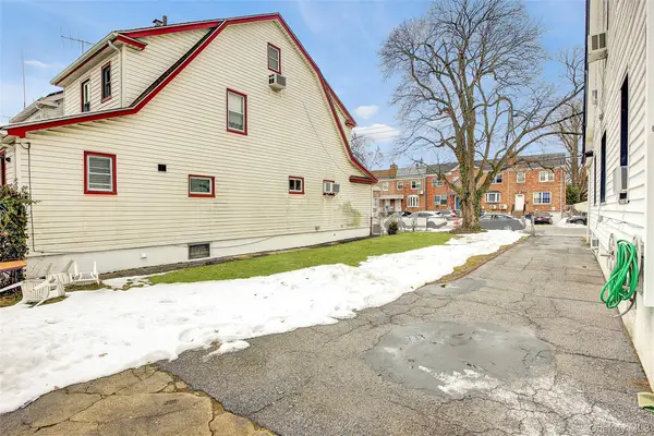 8931A 220th Street, Queens Village, NY 11427