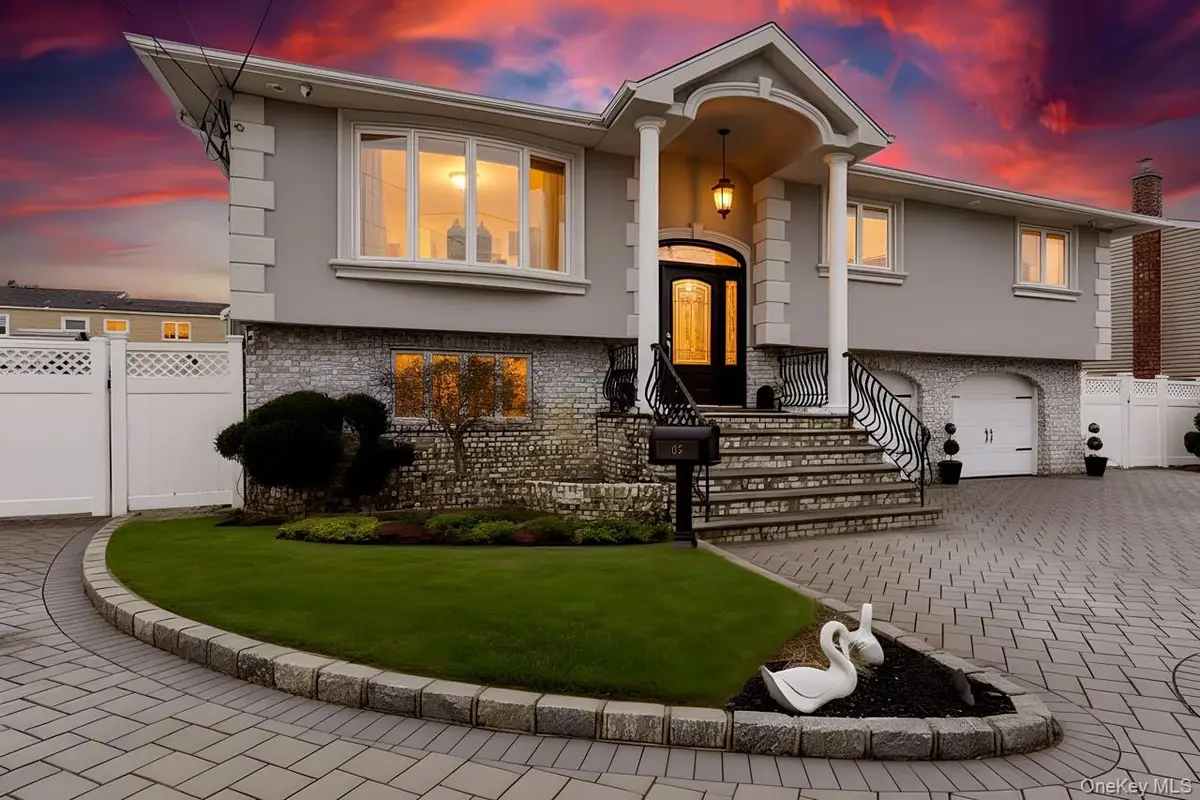 187 Massapequa Avenue, Massapequa, NY 11758 - #1