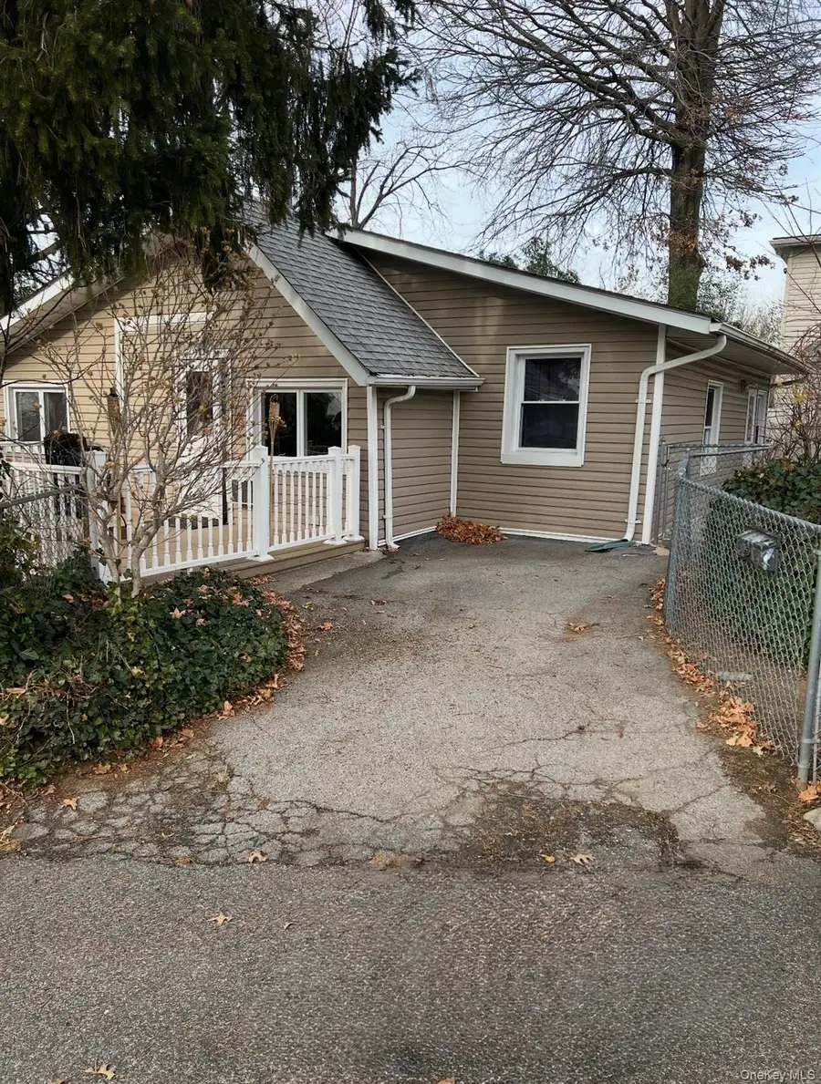 1015 Harding Park, Bronx, NY 10473 - #2