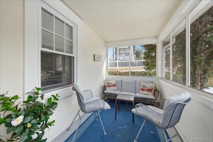 490 Carol Place, Pelham, NY 10803 - #3