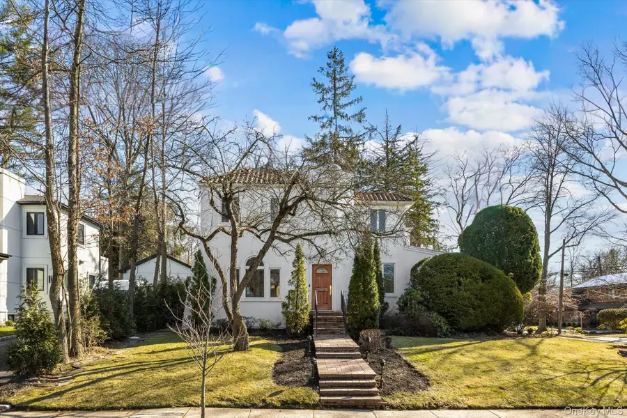 118 Baker Hill Road, Great Neck, NY 11023 - #2