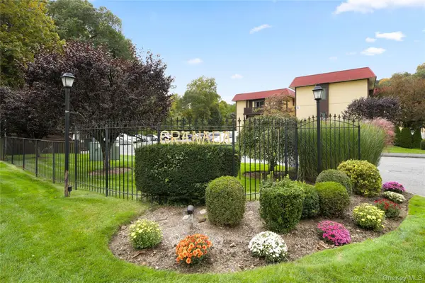 18 Granada Crescent #14, White Plains, NY 10603