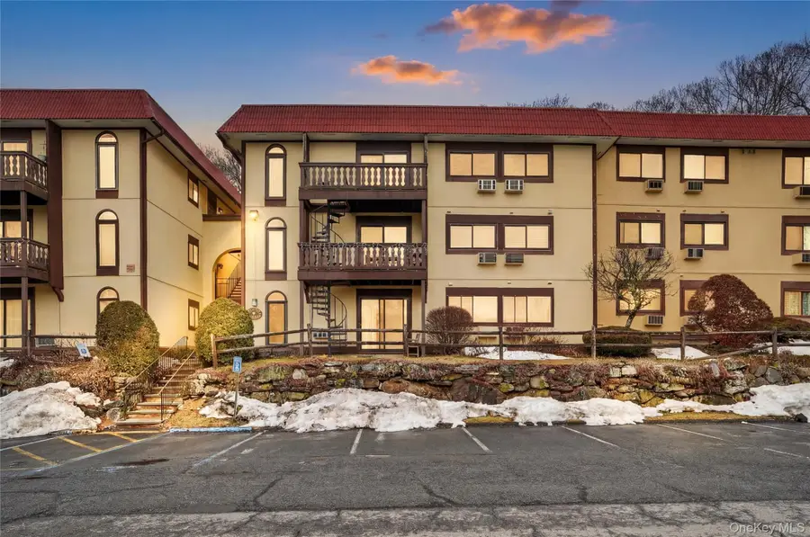 18 Granada Crescent #14, White Plains, NY 10603 - #2