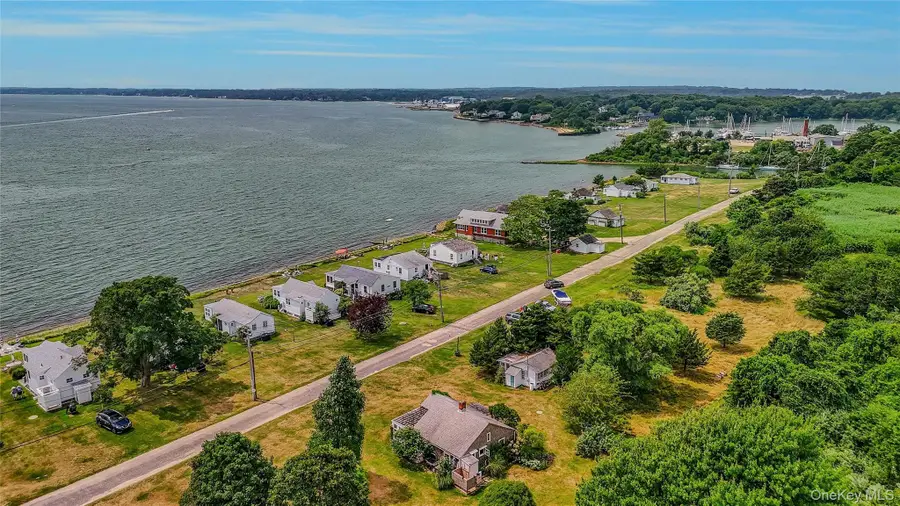 31 Sage Boulevard #31, Greenport, NY 11944 - #3