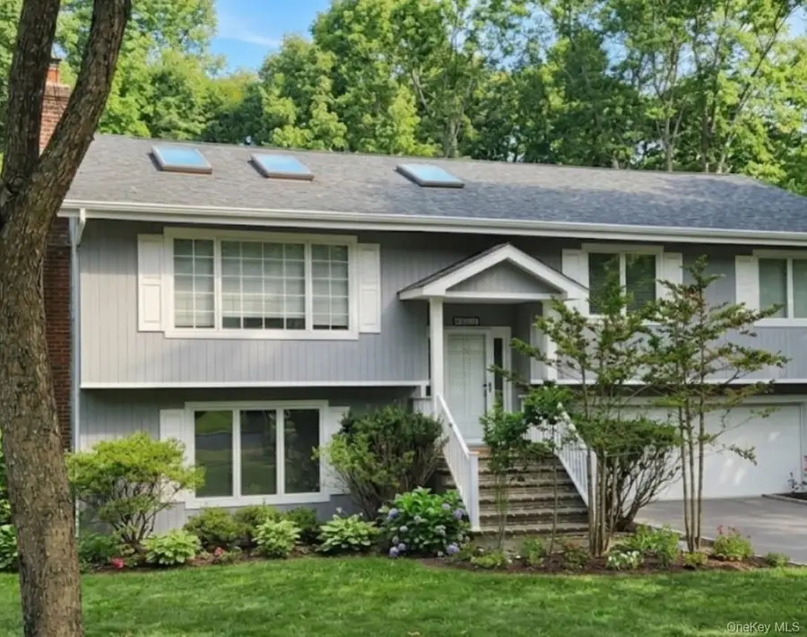 25 Cliff Road W, Wading River, NY 11792 - #2