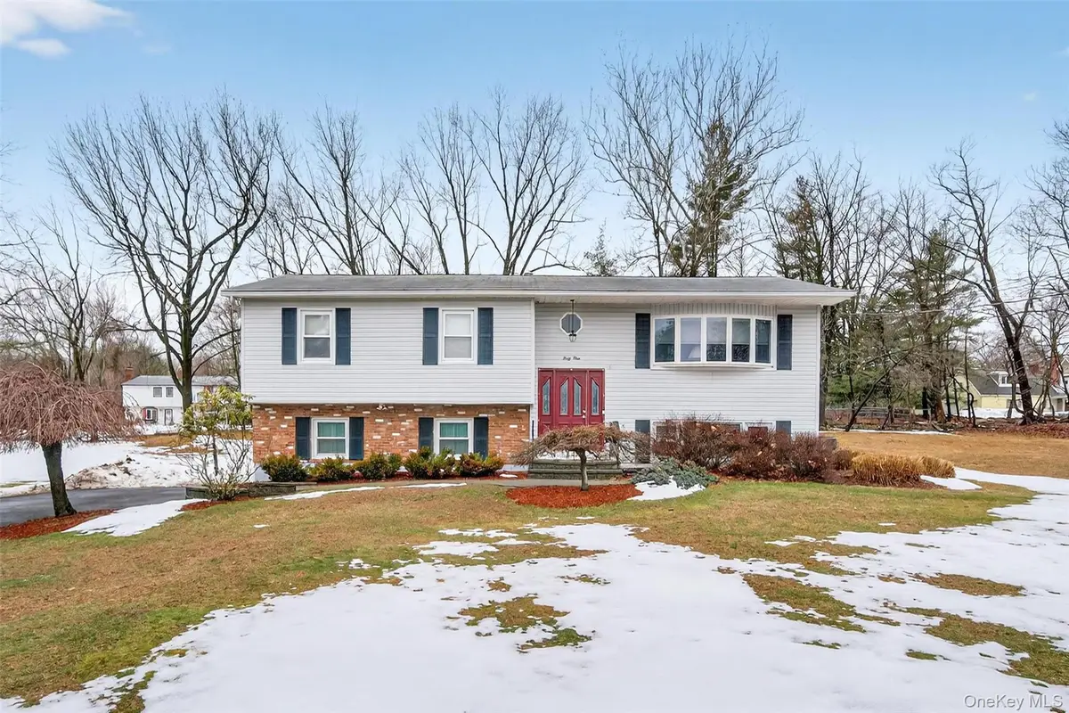 41 Montclair Avenue, Airmont, NY 10952 - #1