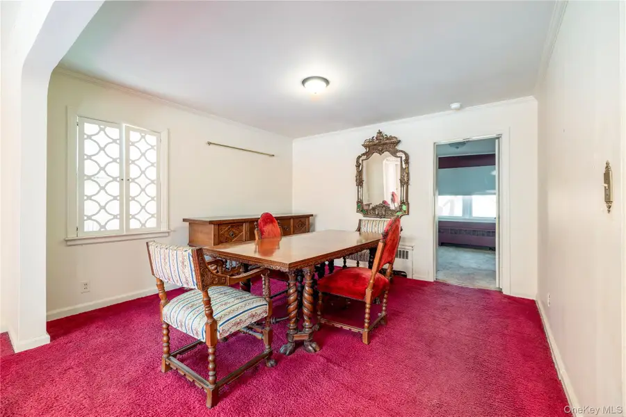 54 Hollywood Avenue, Lynbrook, NY 11563 - #3