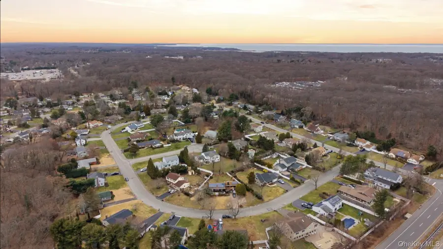 25 Haskel Lane, Stony Brook, NY 11790 - #3