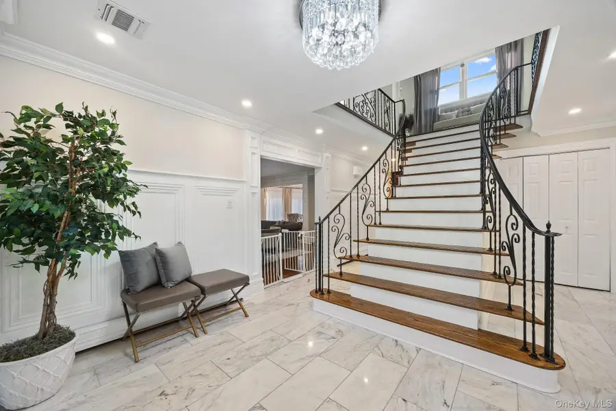 461 Wolf Hill Road, Dix Hills, NY 11746 - #3