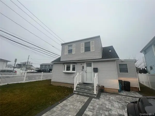 100 Clubhouse Road, Bellmore, NY 11710