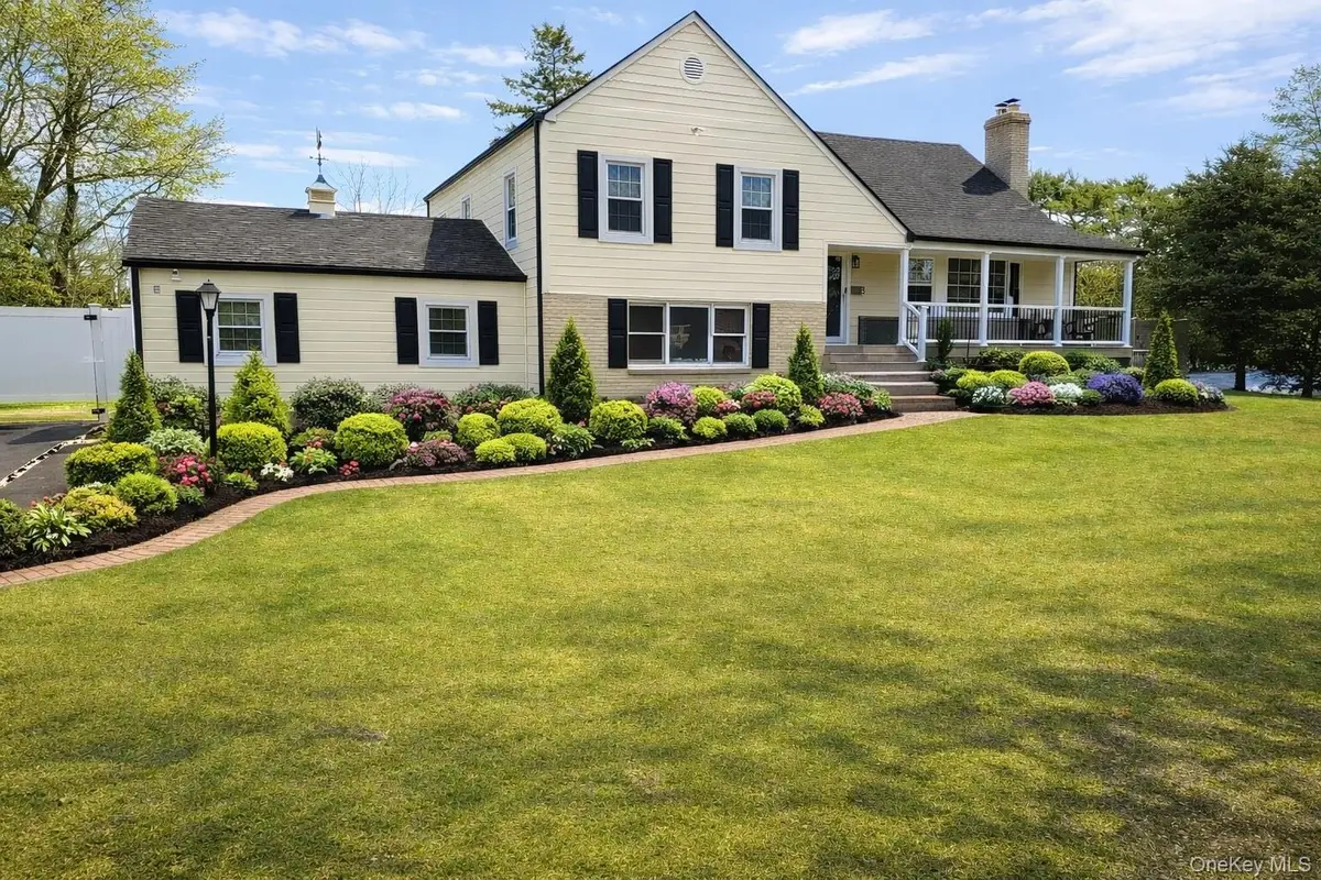 39 West Lane, Bay Shore, NY 11706 - #1