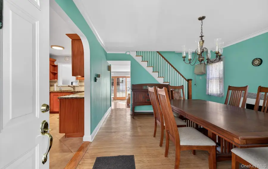 3992 William Street, Seaford, NY 11783 - #2