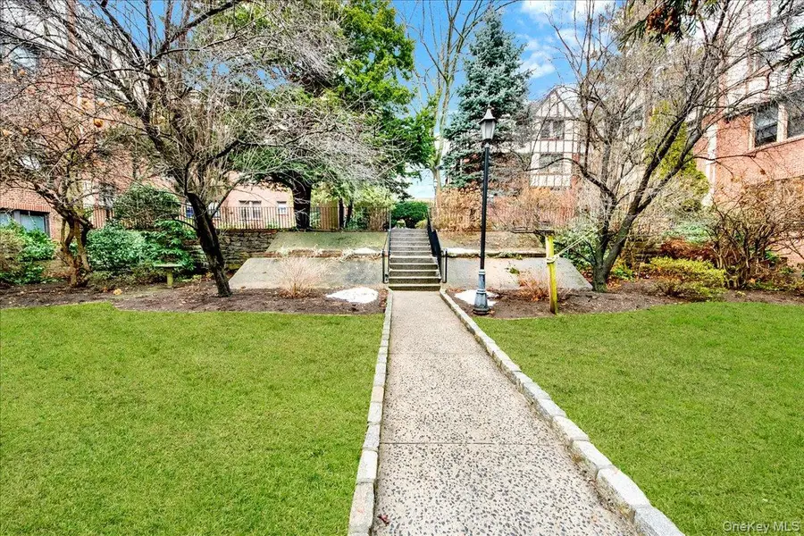 7 Greenridge Avenue #B8, White Plains, NY 10601 - #3