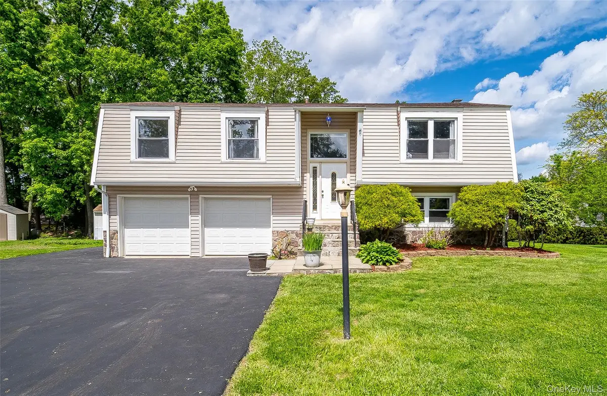 400 Philo Street, New Windsor, NY 12553 - #1