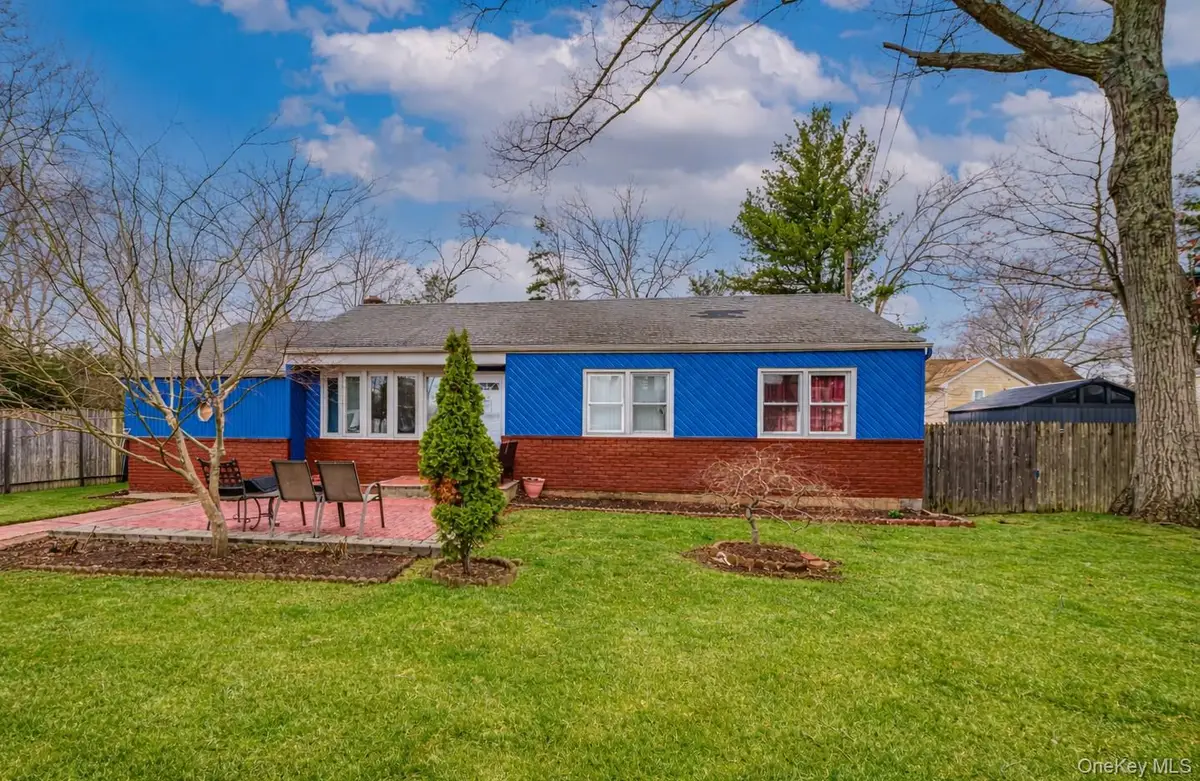 10 Sinclair Drive, Greenlawn, NY 11740 - #1