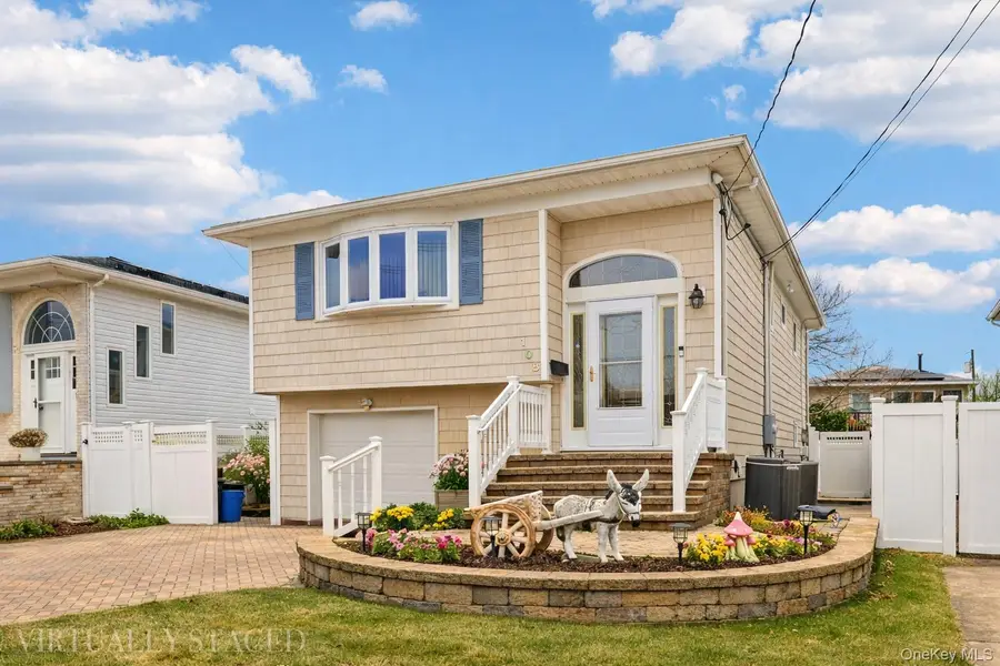 108 Lee Avenue, Babylon, NY 11702 - #2