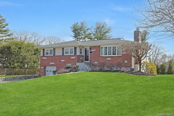 12 Greenwood Lane, Valhalla, NY 10595
