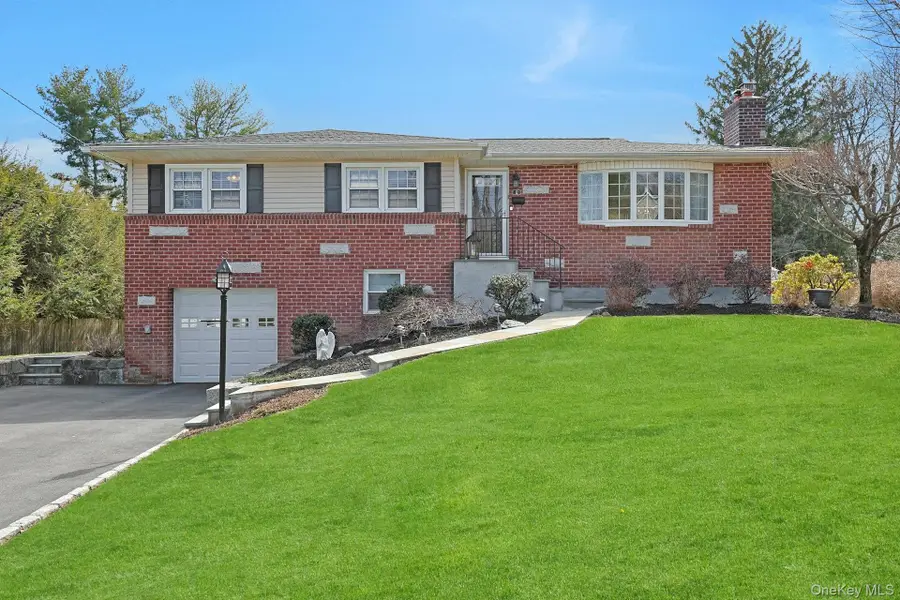 12 Greenwood Lane, Valhalla, NY 10595 - #2