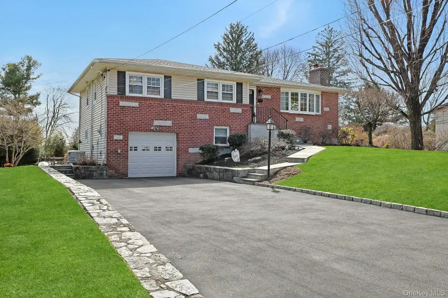 12 Greenwood Lane, Valhalla, NY 10595 - #3