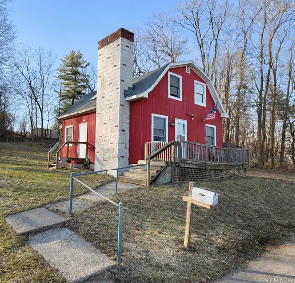 25 Pierpont Avenue, Newburgh, NY 12550