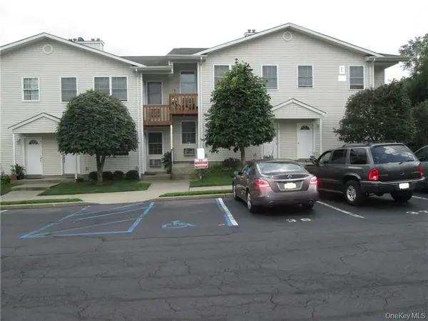 75 Pipetown Hill Road, Nanuet, NY 10954