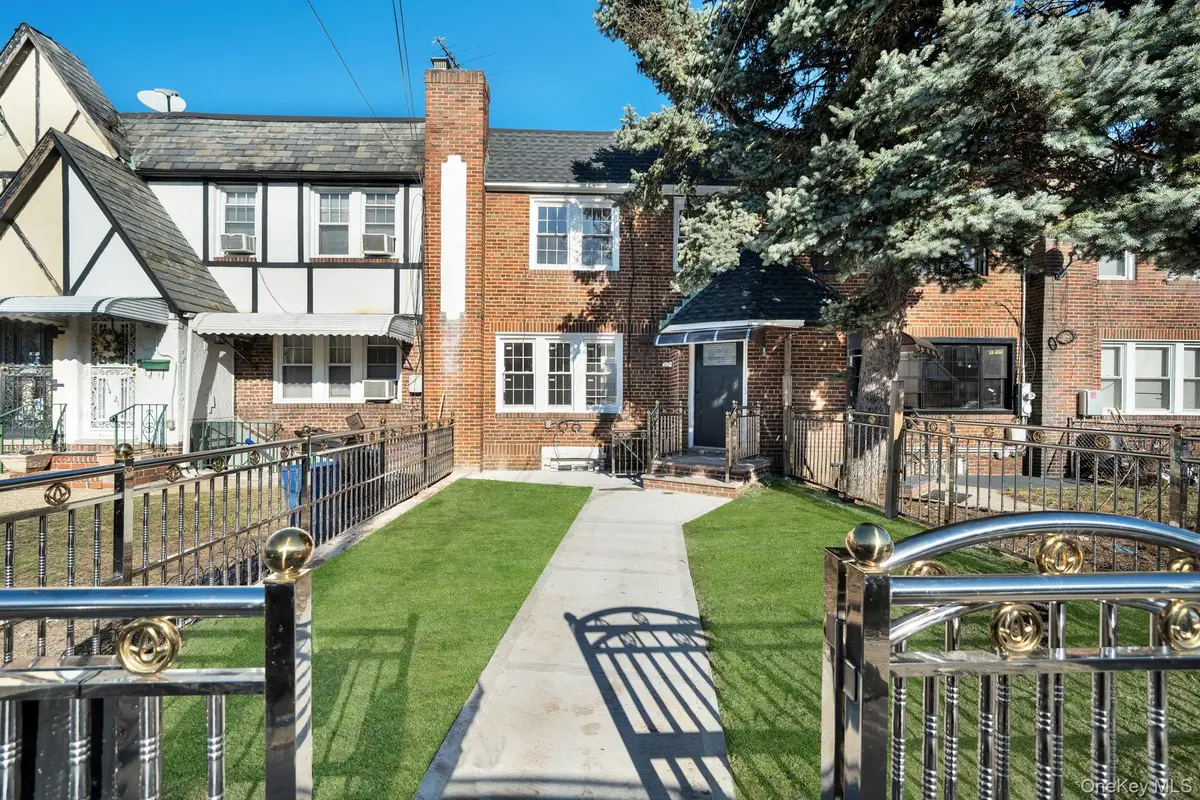 114-23 200th Street, Saint Albans, NY 11412 - #1