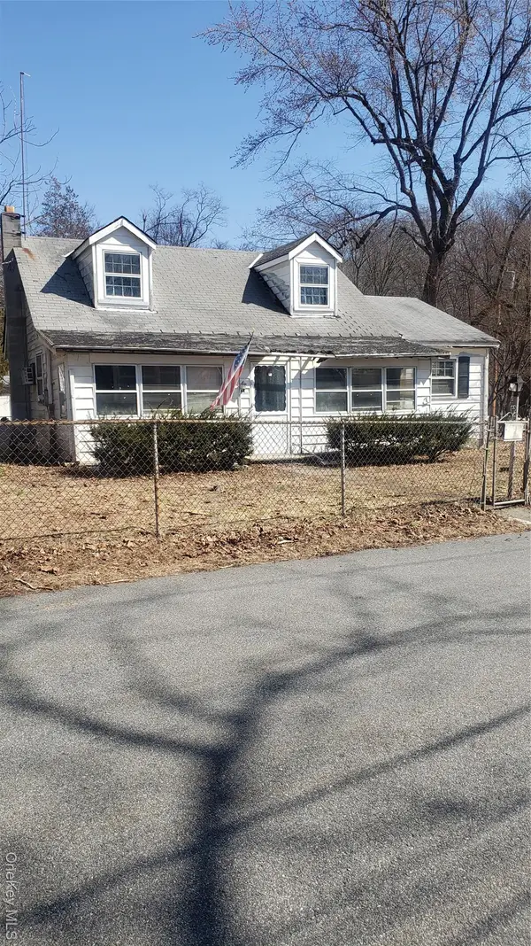 12 Brook Drive, Cortlandt Manor, NY 10567