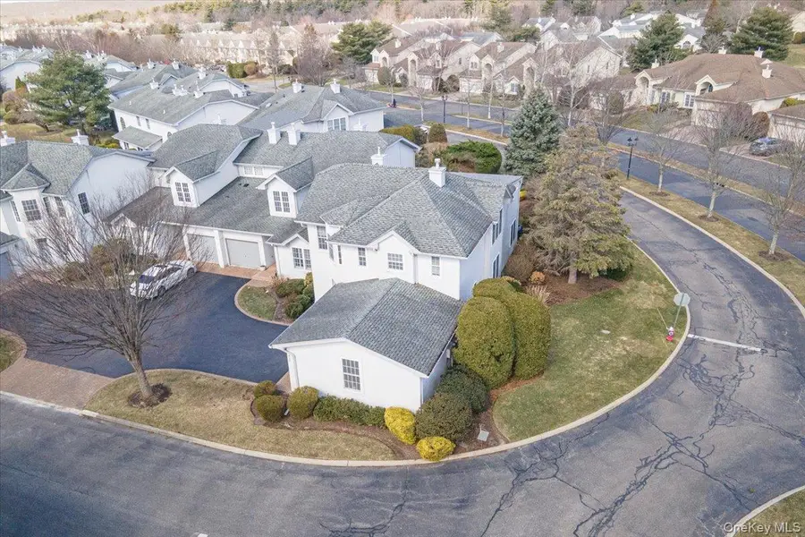 420 Florencia Place, Melville, NY 11747 - #3